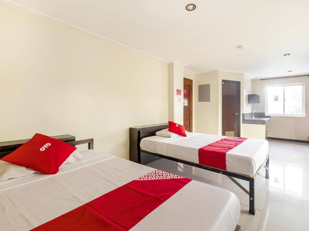 Oyo 842 City Smiles Apartelle San Juan  Ngoại thất bức ảnh