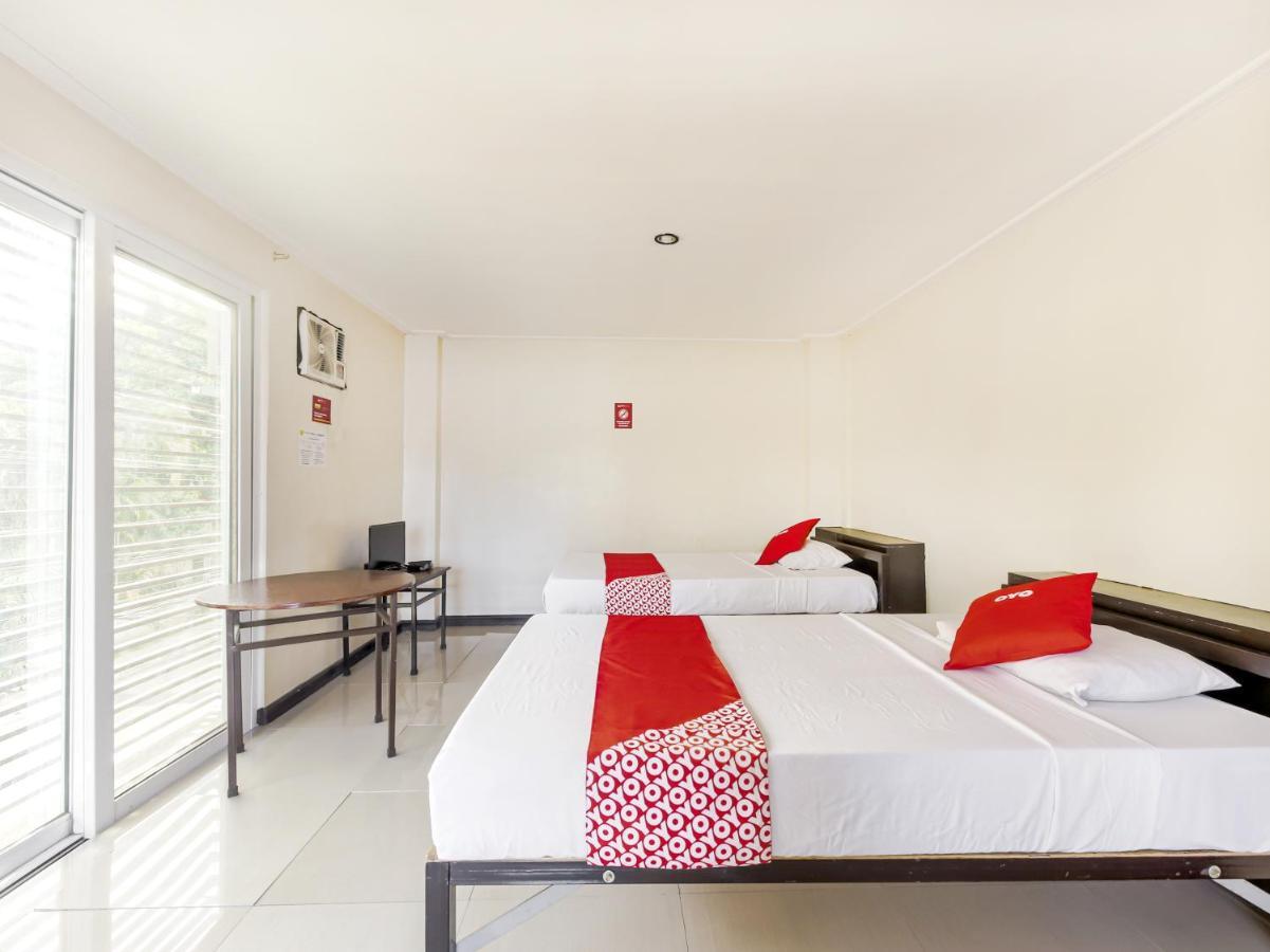 Oyo 842 City Smiles Apartelle San Juan  Ngoại thất bức ảnh