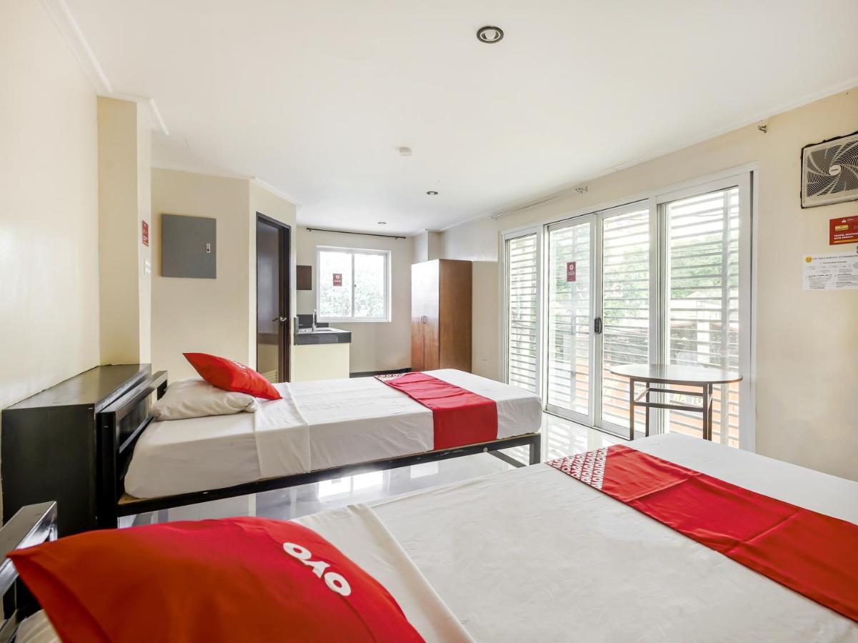 Oyo 842 City Smiles Apartelle San Juan  Ngoại thất bức ảnh