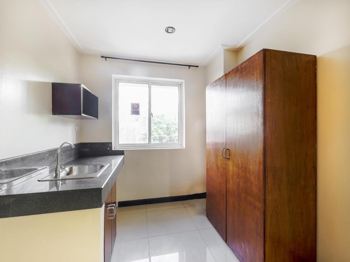 Oyo 842 City Smiles Apartelle San Juan  Ngoại thất bức ảnh