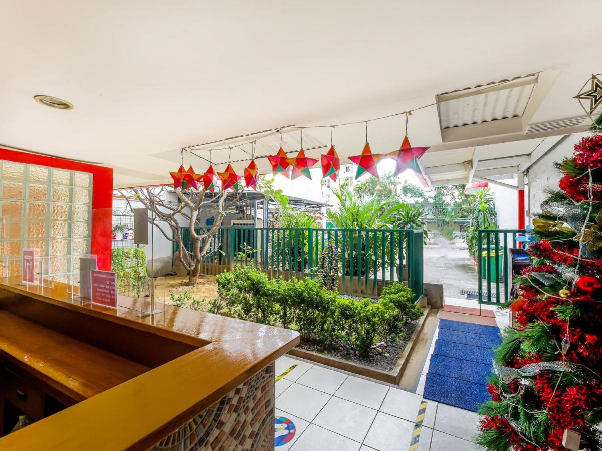 Oyo 842 City Smiles Apartelle San Juan  Ngoại thất bức ảnh