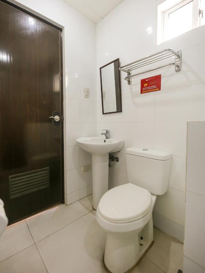 Oyo 842 City Smiles Apartelle San Juan  Ngoại thất bức ảnh