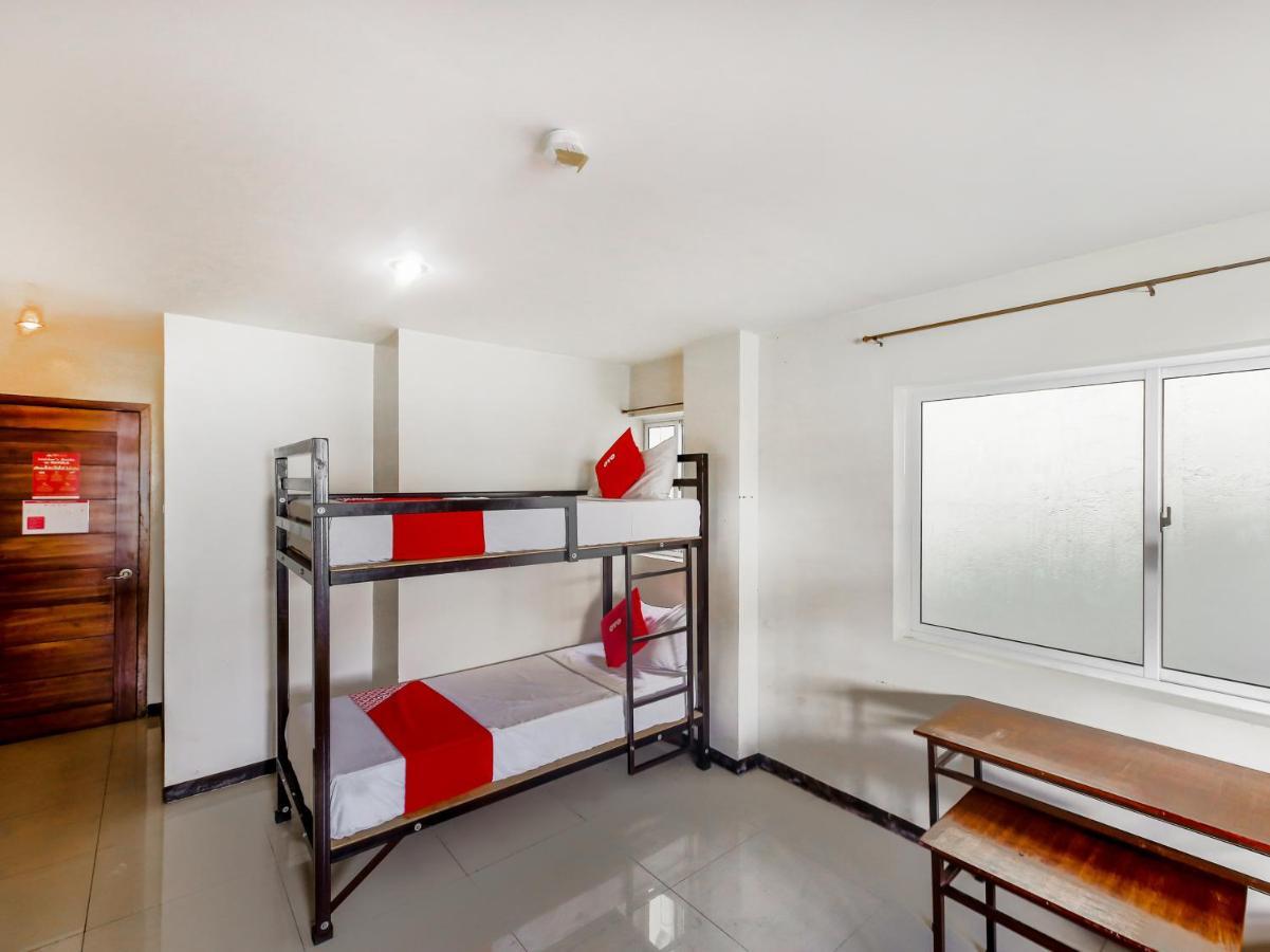 Oyo 842 City Smiles Apartelle San Juan  Ngoại thất bức ảnh