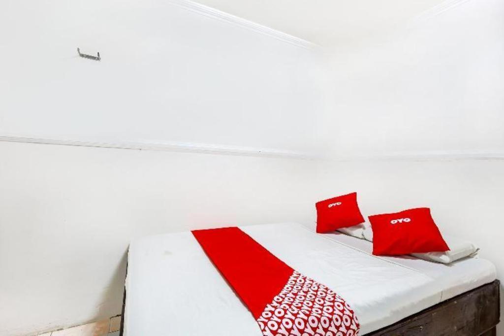 Oyo 842 City Smiles Apartelle San Juan  Ngoại thất bức ảnh