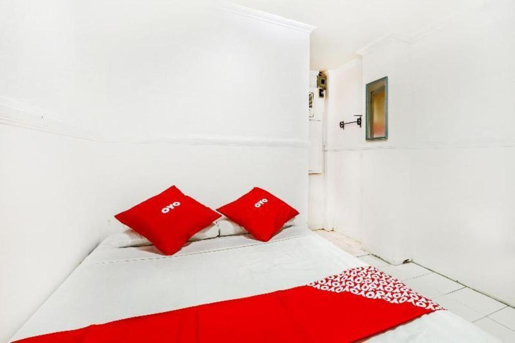 Oyo 842 City Smiles Apartelle San Juan  Ngoại thất bức ảnh